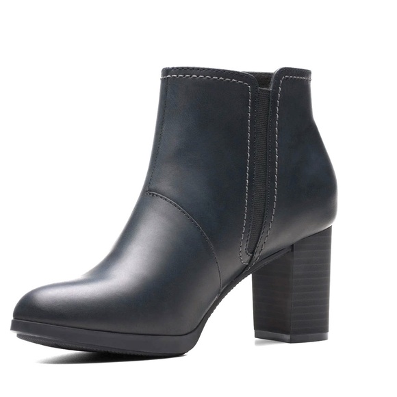 Clarks Women's Boots size 8 Genuine Leather Bayla Glow Booties NWT - Picture 4 of 10